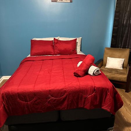 Fidelia Garnet Room, Queen Bed Minutes From Newark Liberty International Airport And Newark Penn Station Luaran gambar